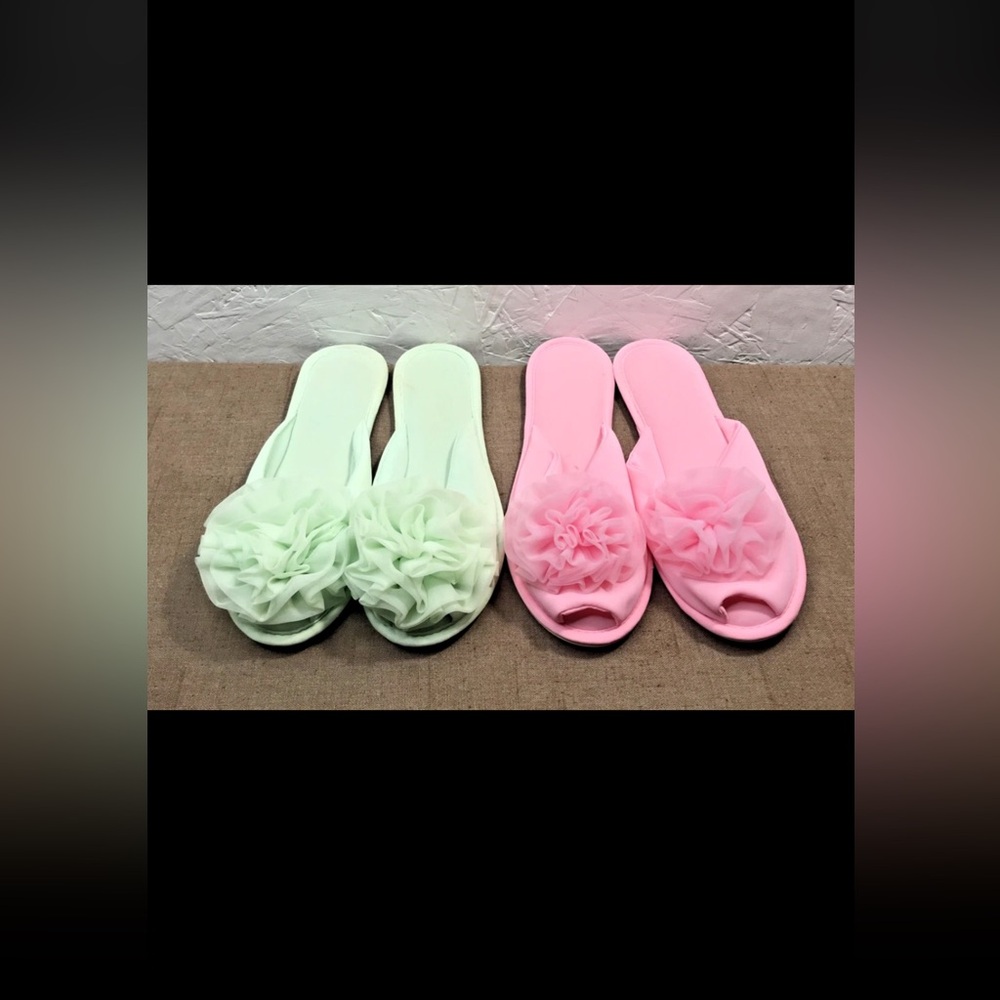 Vintage Lot of 2 Slippers House Shoes Boudoir Retro Pink & Mint Green 5-6 Small
